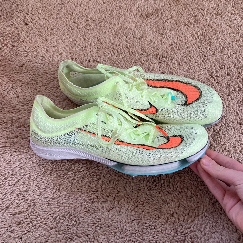 Nike air zoom victory’s